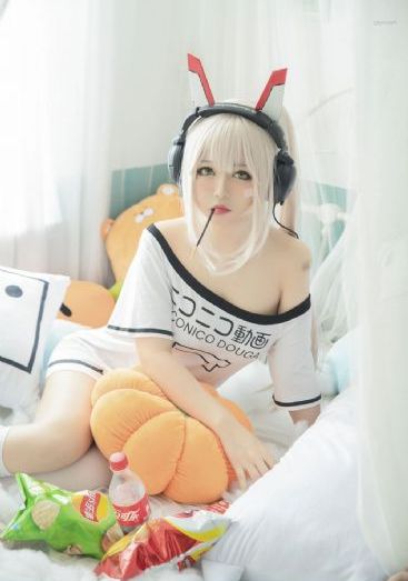 年轻的妻子免费观看_超清在线观看视频