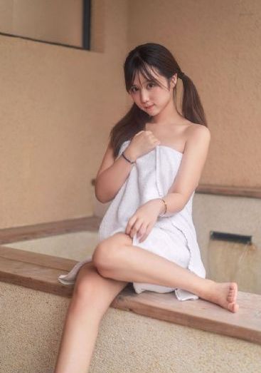 屈服在同学胯下的麻麻_720免费全集观看