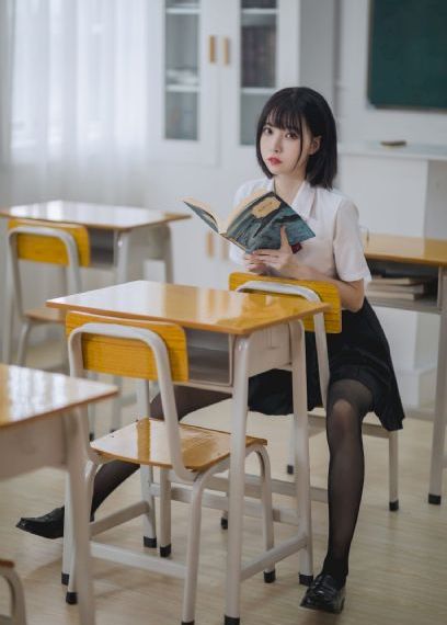 爱丝无圣光_高清影视在线观看